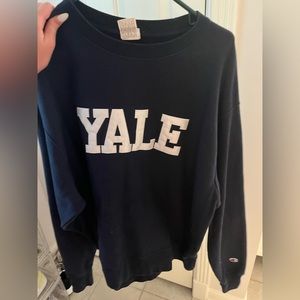 Yale university oversized pullover